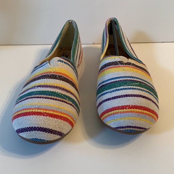 Mia Amore Alesia sz 11 stripped canvas flats NWT - Picture 2 of 7